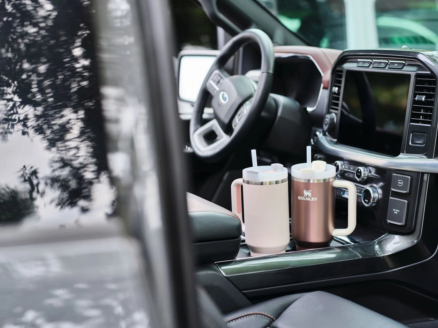 The Quencher H2.0 Flowstate™ Tumbler | 40 OZ | Disney Limited Edition